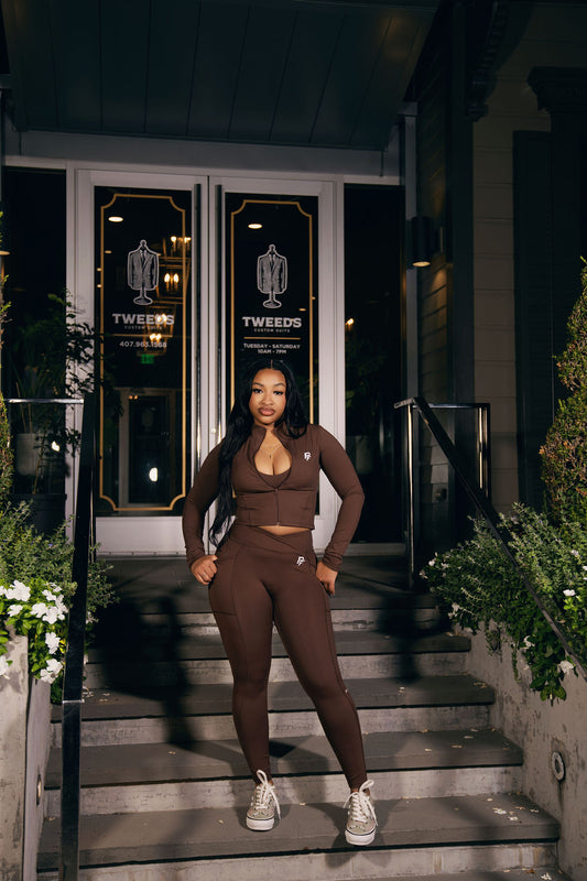 The Essential 4- Piece Set - Brown